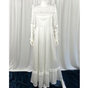 Vintage 1970’s Maxi Dress in Dusty White with Sheer Lace • Peasant Sleeve • S/M